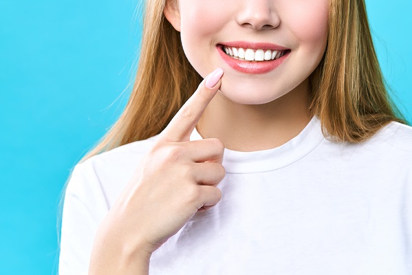 Pros And Cons Of Teeth Whitening